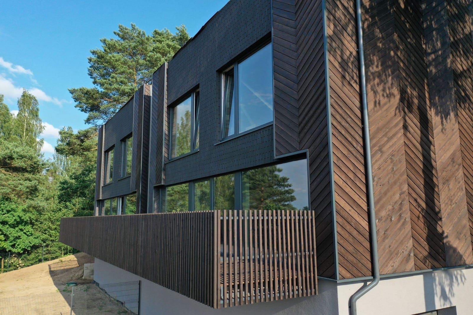 How Exterior Wood Cladding Benefits Your Home